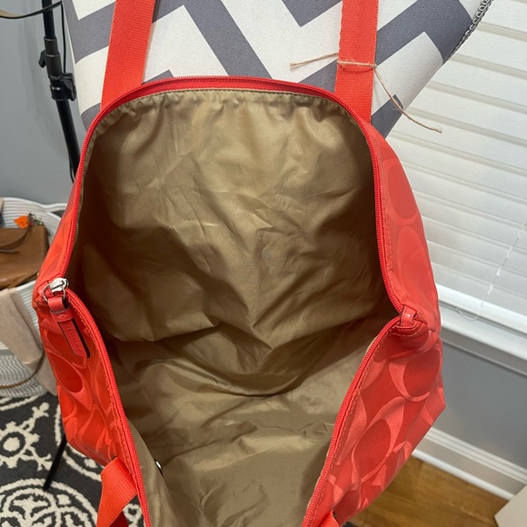 Coach bag orange, medium size great condition - Picture 13 of 15